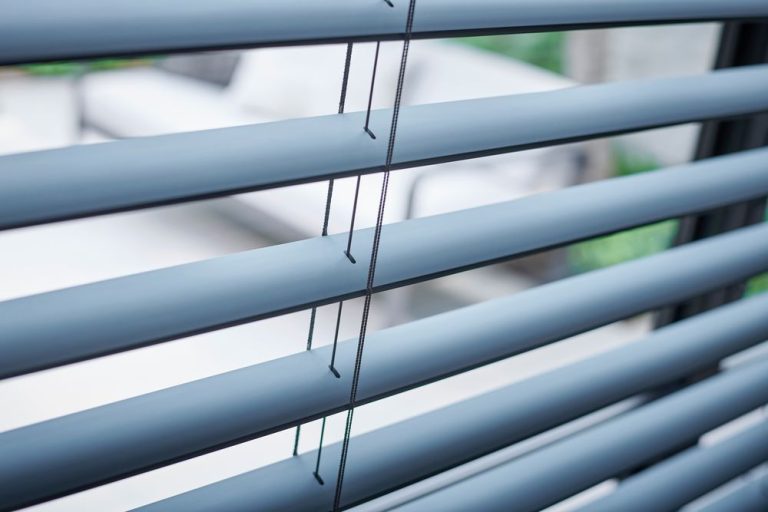 Aluminum Venetian Blind 50mm MegaView